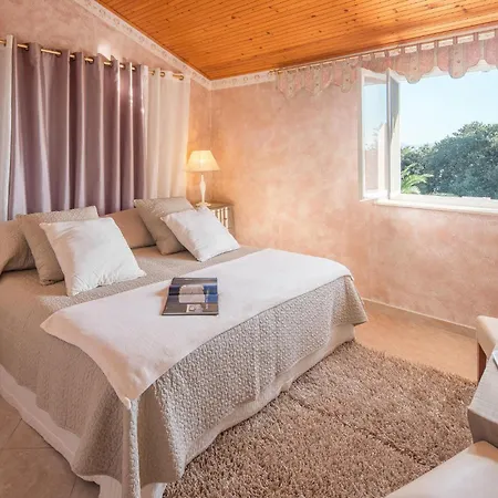 1 Bedroom Pet Friendly In Apartmán Ravni