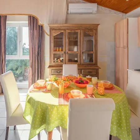 1 Bedroom Pet Friendly In 公寓