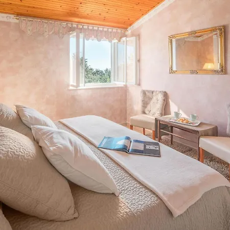 1 Bedroom Amazing In Apartment Ravni